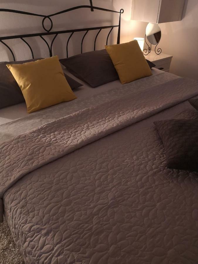 Apartman Mera Apartment ซาดาร์ ภายนอก รูปภาพ